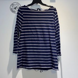 Old Navy shirt/tunic with detail on the back Color- Blue/white Size L